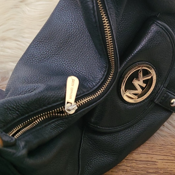 Michael Kors black leather hobo bag - Picture 9 of 9